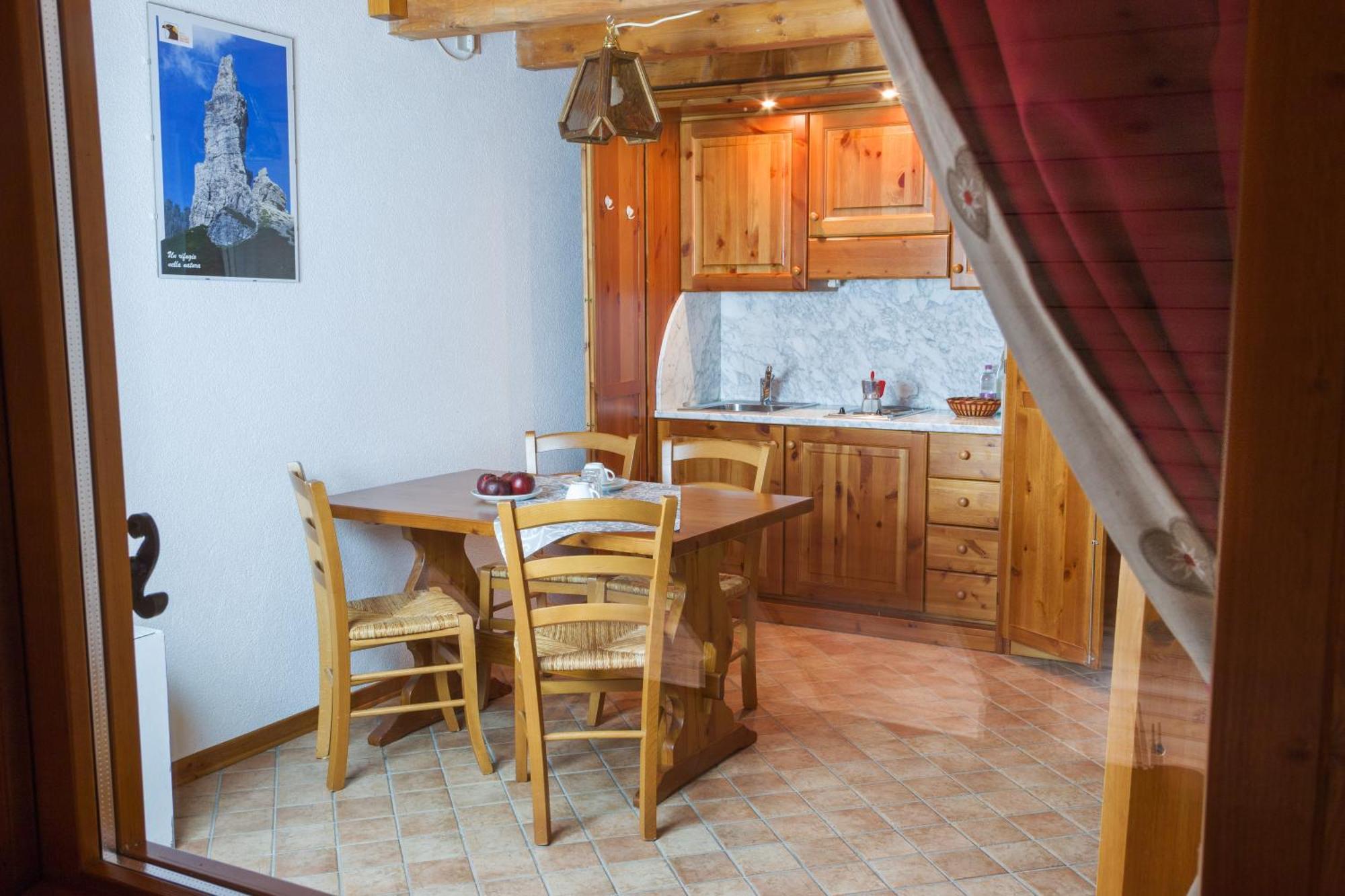 Agriturismo Pian Dei Tass Барчис Екстериор снимка